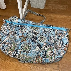 Blue Patterned Vera Bradley Duffle Bag (size M)